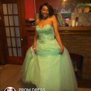 Prom dress size 16